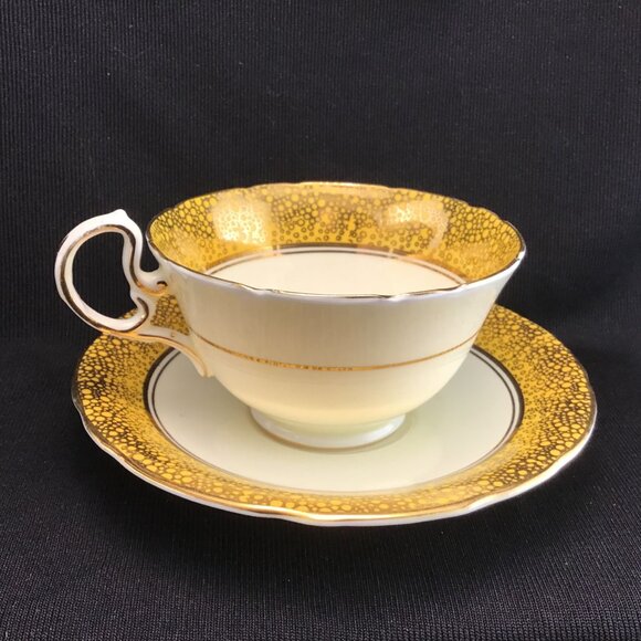 Vintage Aynsley Teacup and Saucer Yellow & Gold Bone China - Picture 5 of 11